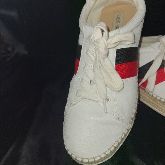 Steve Madden Kalypso Sneaker - Picture 2 of 9